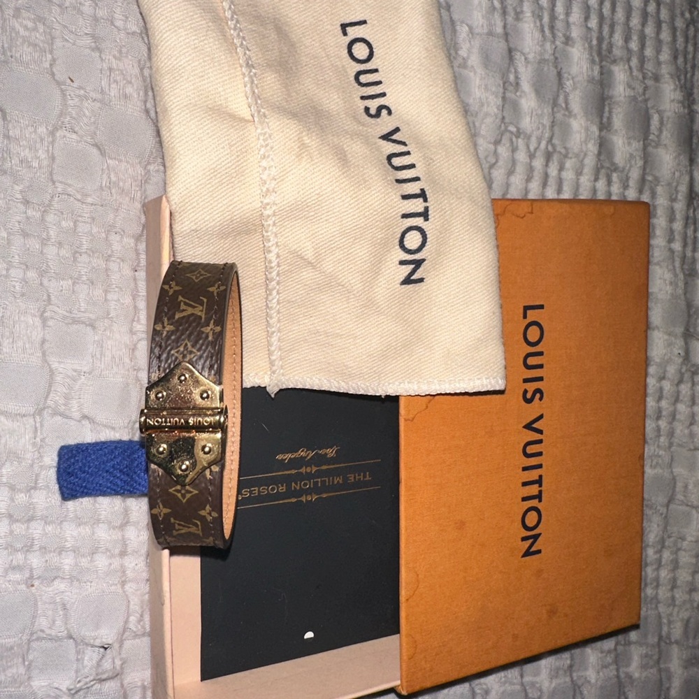 Louis Vuitton monogram nano bracelet, comes with box and bag